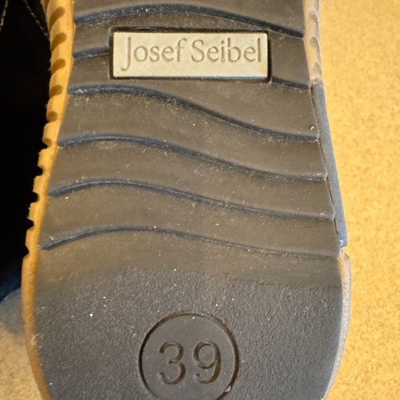 Josef Seibel Women’s Black Maren 02 Ankle Boots Urban Style - Picture 6 of 6